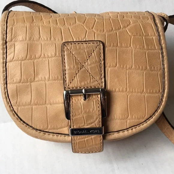 Michael Kors Saddle Crossbody Mini Bag - Picture 2 of 16